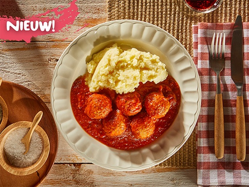 Balletjes in een kruidige tomatensaus